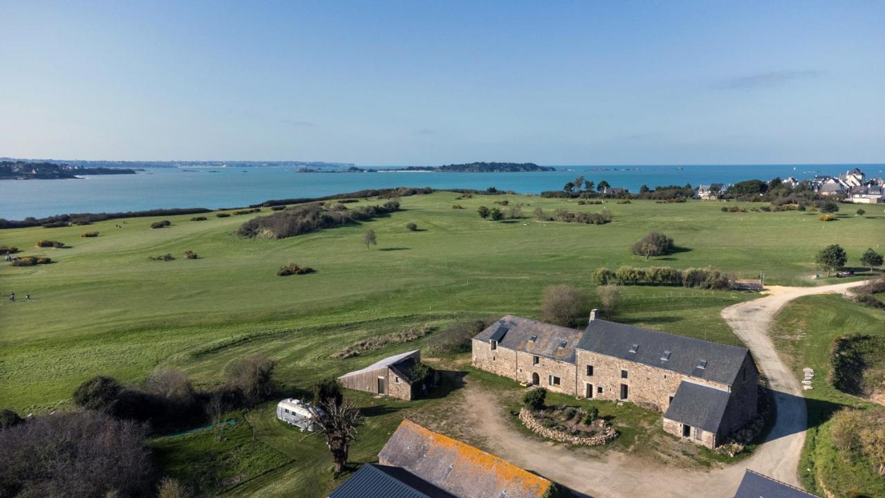 La Ferme Du Golf, Gite Atypique Et Artistique Lancieux Exteriér fotografie