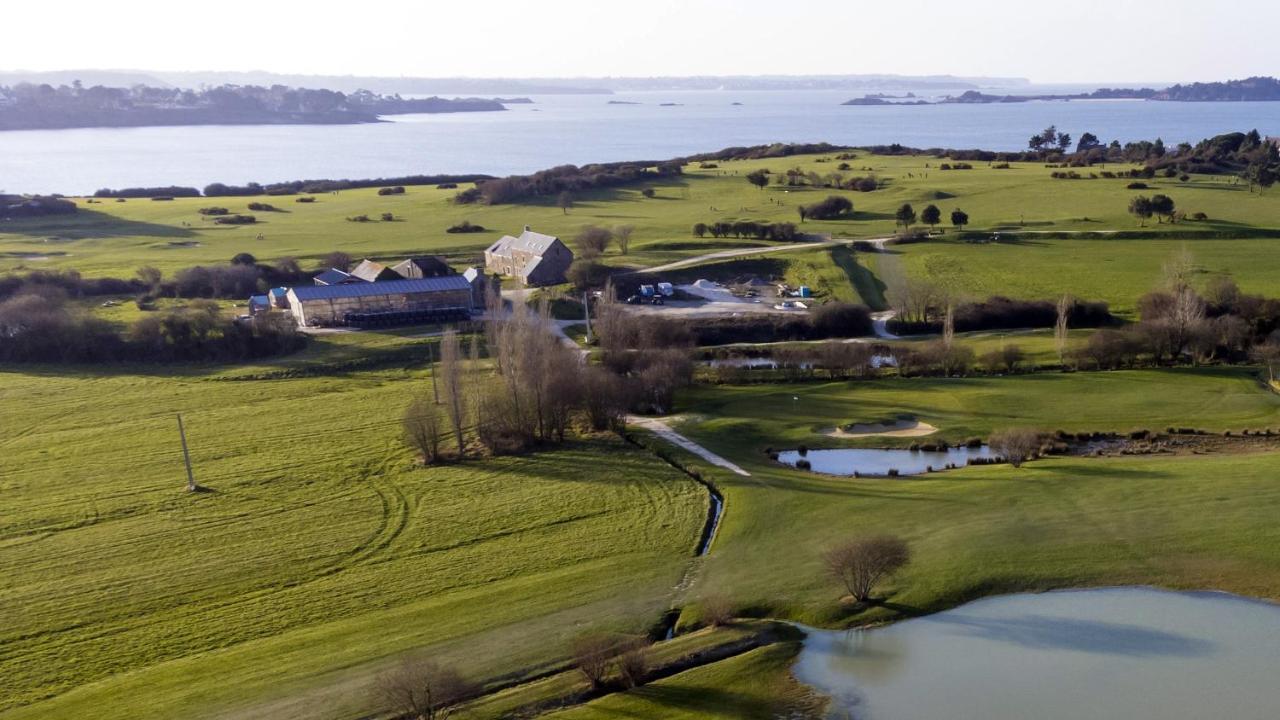 La Ferme Du Golf, Gite Atypique Et Artistique Lancieux Exteriér fotografie